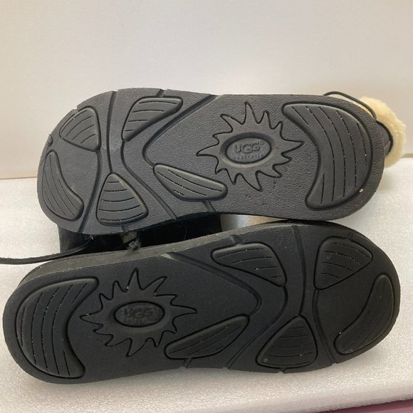 UGG Black and Cream Winter Boots - Picture 6 of 7